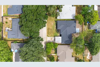 903 Rosewood Drive, Baytown, TX 77520 - Photo 47