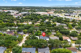 903 Rosewood Dr, Baytown, TX 77520 - Photo 49