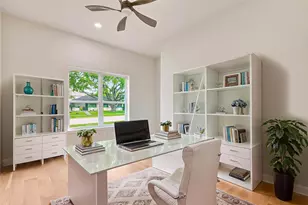 2021 Marnel Rd, Houston, TX 77055 - Photo 31