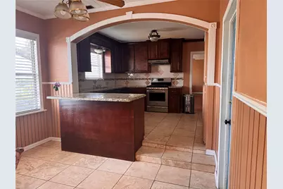 809 W Semands, Conroe, TX 77301 - Photo 9