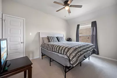 14910 Lake Shore Avenue, Baytown, TX 77523 - Photo 25