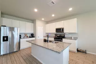 24811 Crimson Pine Dr, Houston, TX 77336 - Photo 19