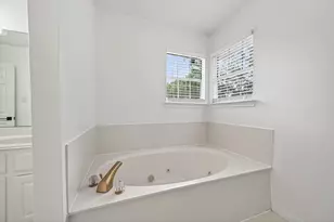 2431 Parkwood Ln, Sugar Land, TX 77479 - Photo 23