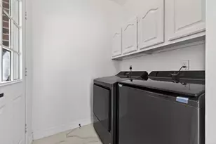 2431 Parkwood Ln, Sugar Land, TX 77479 - Photo 11