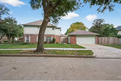 2431 Parkwood Lane, Sugar Land, TX 77479 - Photo 27