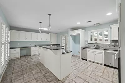 23 Amherst Court, Conroe, TX 77304 - Photo 7