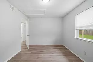 9715 Courben Ln, Houston, TX 77078 - Photo 17