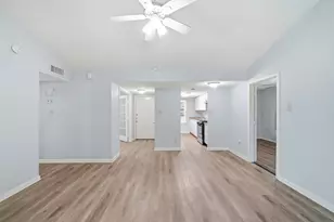 9715 Courben Ln, Houston, TX 77078 - Photo 7