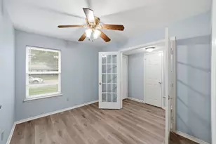 9715 Courben Ln, Houston, TX 77078 - Photo 9