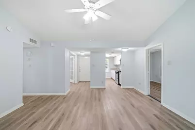 9715 Courben Lane, Houston, TX 77078 - Photo 7