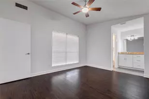 8100 Cambridge St, Houston, TX 77054 - Photo 17