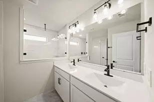 4027 Starbright St St, Houston, TX 77018 - Photo 21