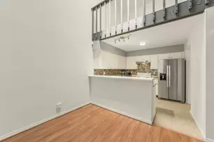 6333 Shadow Tree Dr, Houston, TX 77035 - Photo 11