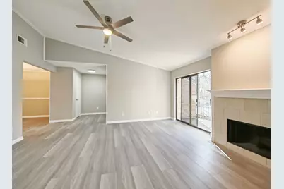 8100 Cambridge #28, Houston, TX 77054 - Photo 5