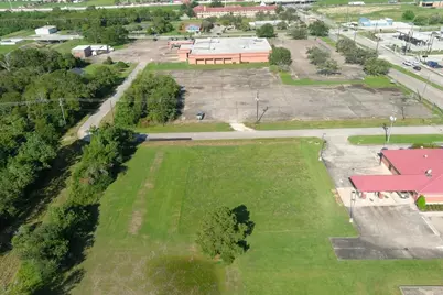1100 6th Street, La Porte, TX 77571 - Photo 3