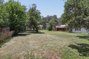 514 S Main St, Lockhart, TX 78644 - Photo 27