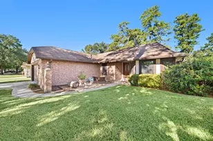 9518 Dundalk St, Spring, TX 77379 - Photo 5