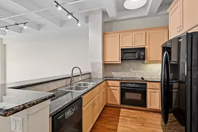 1120 Texas Street #6B, Houston, TX 77002 - Photo 3