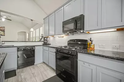 14219 Rim Side Trail, Houston, TX 77045 - Photo 5