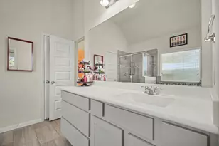 14219 Rim Side Trl, Houston, TX 77045 - Photo 11