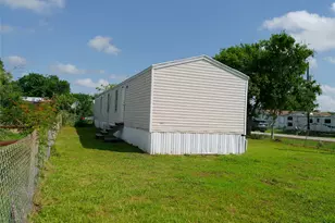 2501 Mcdonald Rd, Oyster Creek, TX 77541 - Photo 3