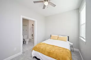 4746 S Mallow Street E, Houston, TX 77033 - Photo 13