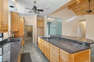 2320 Stableridge Dr, Conroe, TX 77384 - Photo 11