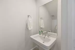 3306 W 12th St, Houston, TX 77008 - Photo 13