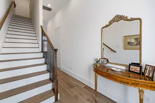 3306 W 12th St, Houston, TX 77008 - Photo 3