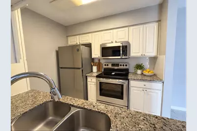 6633 W Airport Boulevard #903, Houston, TX 77035 - Photo 1
