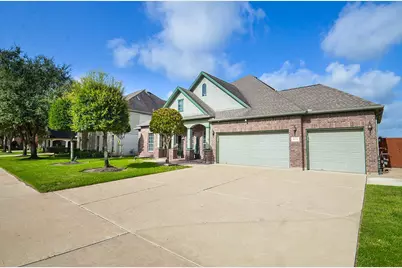 8218 Silent River Drive, Richmond, TX 77406 - Photo 3
