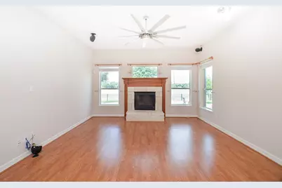 8218 Silent River Drive, Richmond, TX 77406 - Photo 15