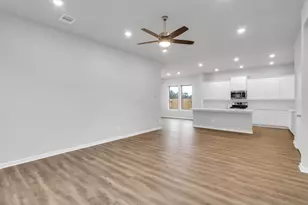 149 Angelina Trl, Dayton, TX 77535 - Photo 9