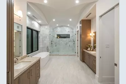 2538 Addison Road, Houston, TX 77030 - Photo 29