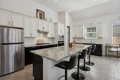 16022 Tangled Vine Lane, Conroe, TX 77302 - Photo 5