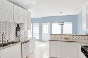 1405 El Camino Village Dr, Webster, TX 77058 - Photo 13