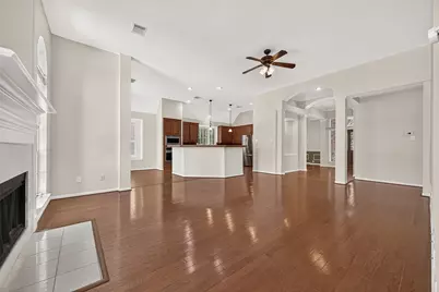 3215 Quiet Lake Drive, Katy, TX 77450 - Photo 11