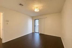 9383 Pagewood Ln, Houston, TX 77063 - Photo 17