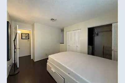 9383 Pagewood Lane, Houston, TX 77063 - Photo 13