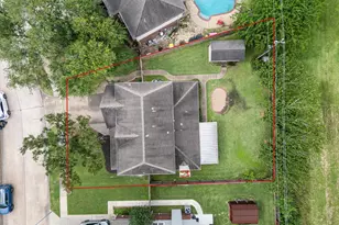 10822 Spruce Dr S, La Porte, TX 77571 - Photo 35