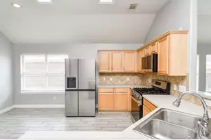 13034 Sandhill Park Ln, Houston, TX 77044 - Photo 5