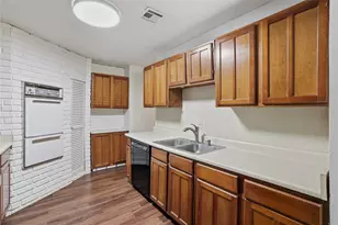 4022 Woodhaven St, Houston, TX 77025 - Photo 7