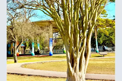 7987 Chateau Street, Houston, TX 77028 - Photo 9