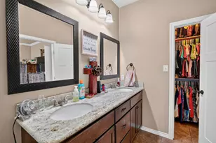 4001 Golden Eagle Dr, Bryan, TX 77808 - Photo 13