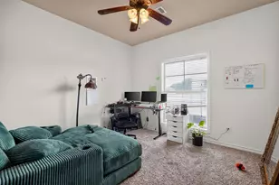 4001 Golden Eagle Dr, Bryan, TX 77808 - Photo 35