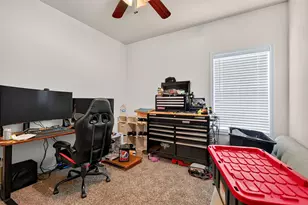 4001 Golden Eagle Dr, Bryan, TX 77808 - Photo 37