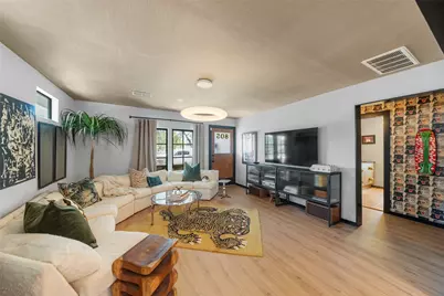 805 E 36th Street, Houston, TX 77022 - Photo 5