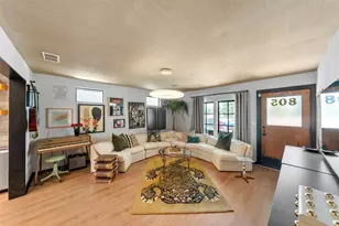 805 E 36th St, Houston, TX 77022 - Photo 3