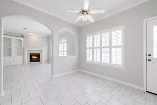 1303 Red Oak Ct, Sugar Land, TX 77479 - Photo 15