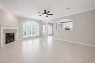 1303 Red Oak Ct, Sugar Land, TX 77479 - Photo 11